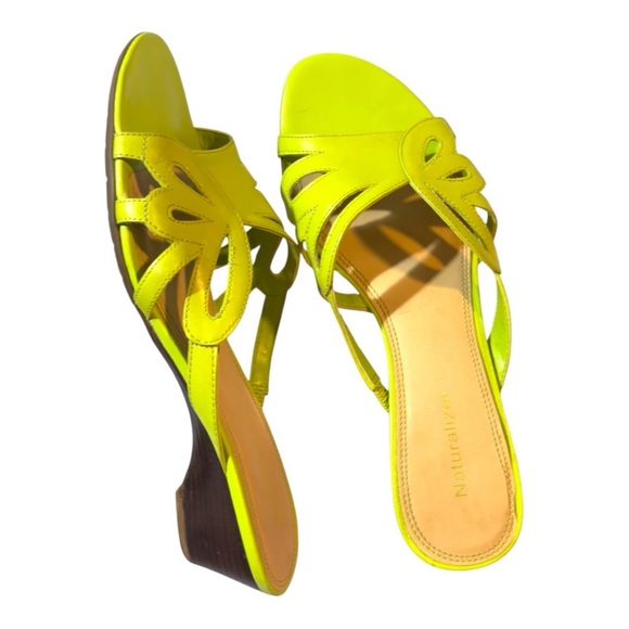 Naturalizer sandals strappy lime green backless Pre-owned Women’s 7.5 - Picture 1 of 6